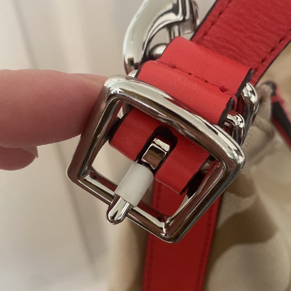 Coach Shoulder & crossbody Canvas Signature Logo purse - Picture 6 of 16